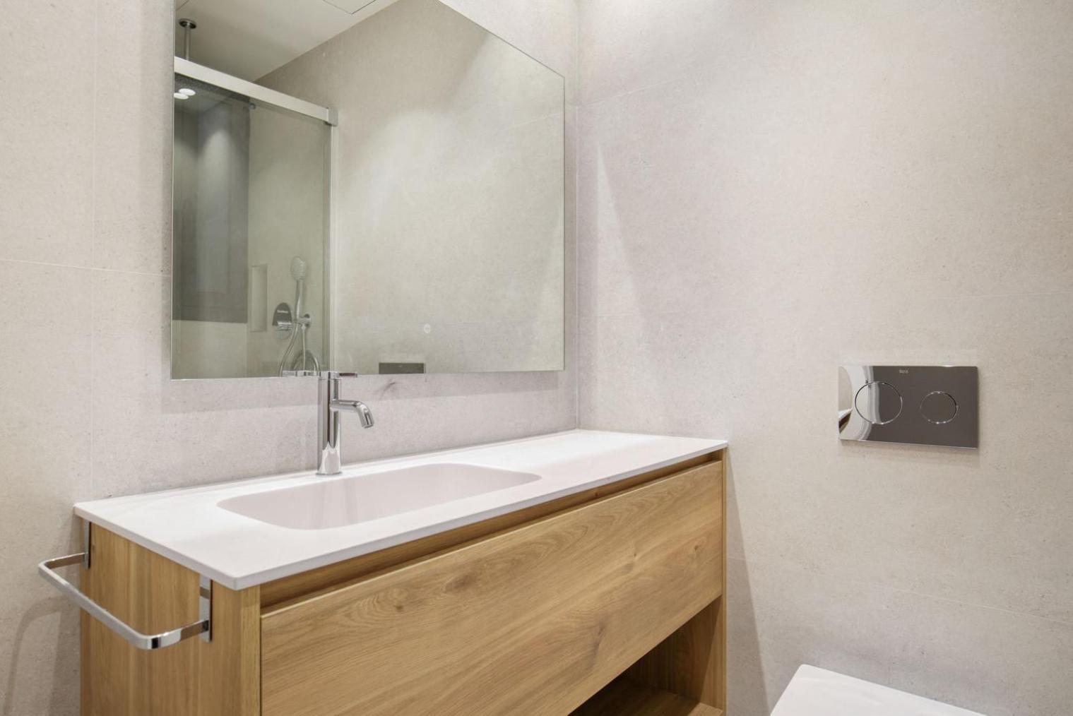 Blueground El Gotic Balcony Fully Furnished Bcn-122