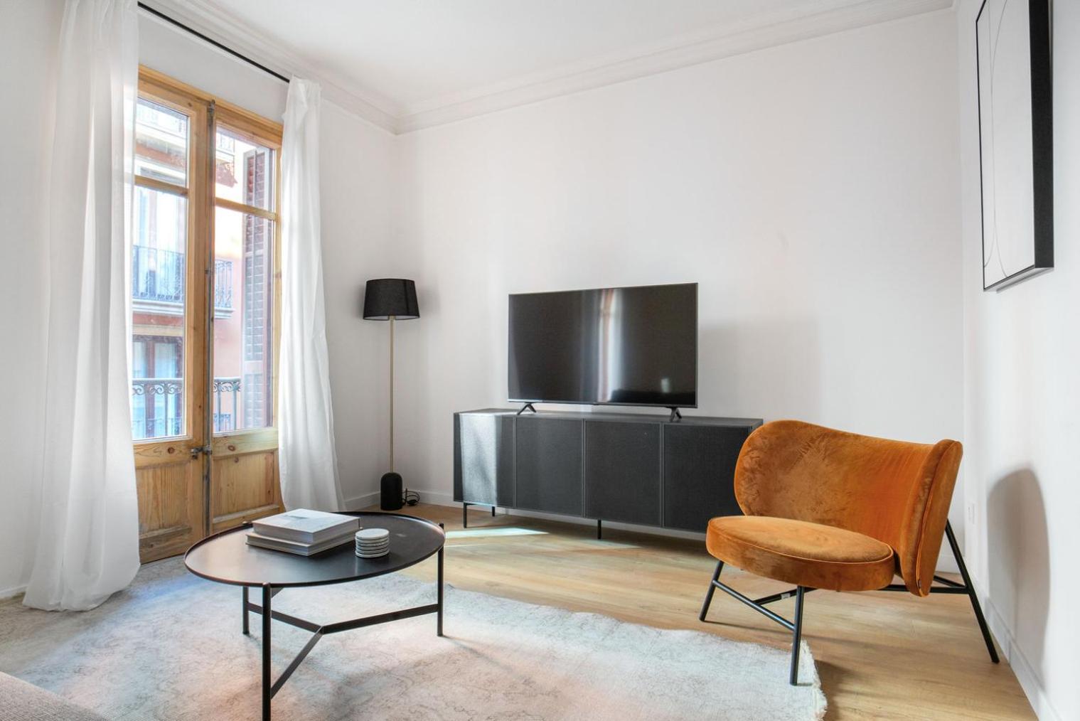 Blueground El Gotic Balcony Fully Furnished Bcn-122 * Barcellona