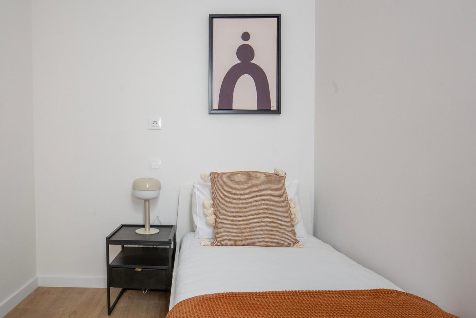Blueground El Gotic Balcony Fully Furnished Bcn-122 Barcellona
