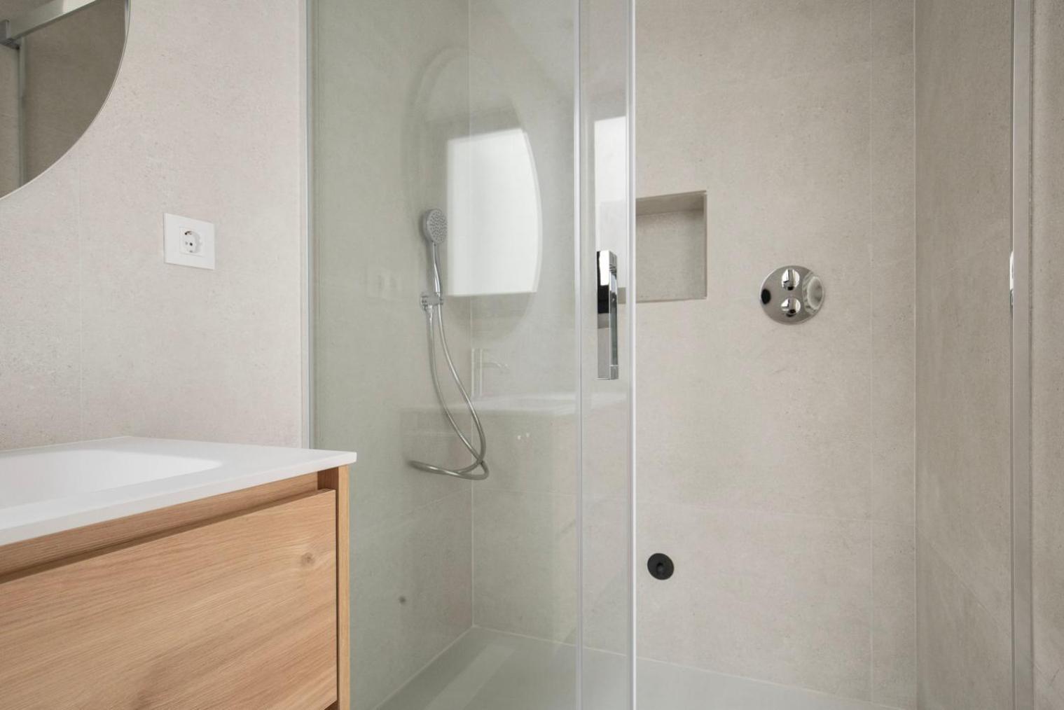 Blueground El Gotic Balcony Fully Furnished Bcn-122 * Barcellona